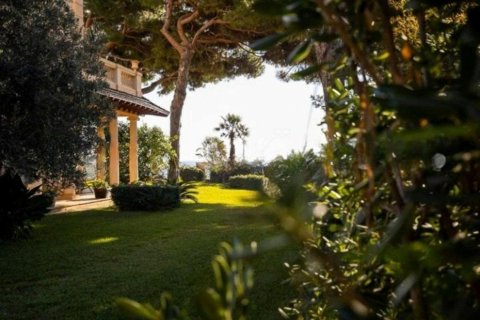 Купить дом в Сан-Висенс де Монтальт, Испания с 10 комнат, 1600м², № 1354 - фото 22