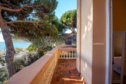 Купить дом в Сан-Висенс де Монтальт, Испания с 10 комнат, 1600м², № 1354 - фото 27