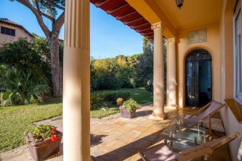 Купить дом в Сан-Висенс де Монтальт, Испания с 10 комнат, 1600м², № 1354 - фото 16