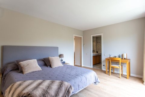 Купить дом в Эль Масноу, Испания с 5 комнат, № 1357 - фото 20