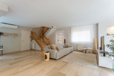 Купить дом в Эль Масноу, Испания с 5 комнат, № 1357 - фото 14