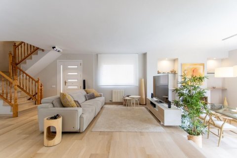 Купить дом в Эль Масноу, Испания с 5 комнат, № 1357 - фото 11