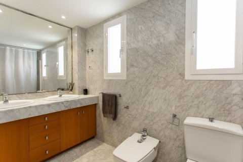 Купить дом в Эль Масноу, Испания с 5 комнат, № 1357 - фото 23