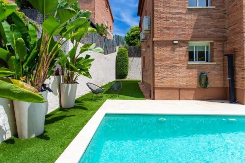 Купить дом в Эль Масноу, Испания с 5 комнат, № 1357 - фото 3