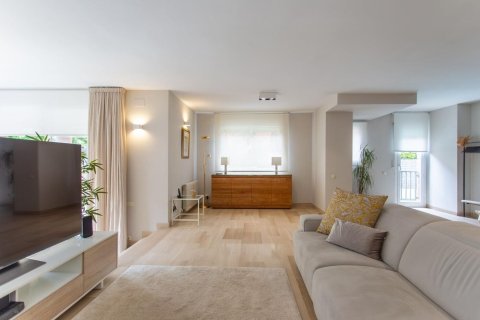 Купить дом в Эль Масноу, Испания с 5 комнат, № 1357 - фото 16