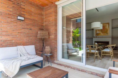 Купить дом в Эль Масноу, Испания с 5 комнат, № 1357 - фото 9