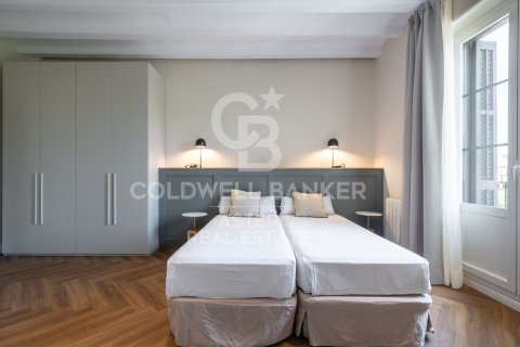 Купить квартиру в Барселона, Испания с 3 спальни, 138м², № 7915 - фото 17