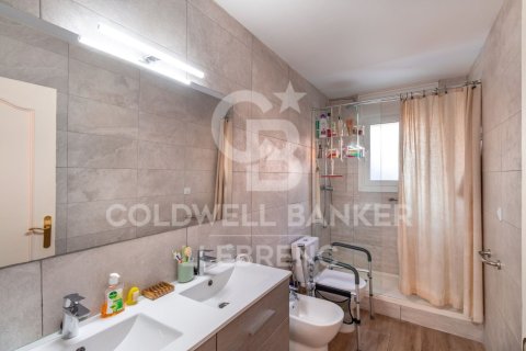 Купить дом в Сан-Жуст-Десверн, Испания с 6 спален, 351м², № 7921 - фото 6