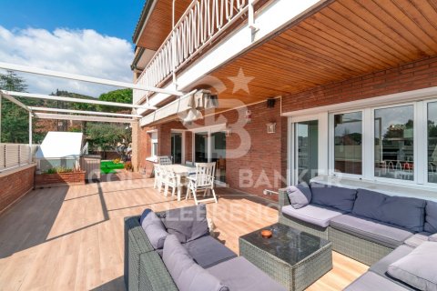 Купить дом в Сан-Жуст-Десверн, Испания с 6 спален, 351м², № 7921 - фото 16