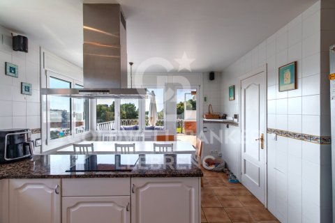 Купить дом в Сан-Жуст-Десверн, Испания с 6 спален, 351м², № 7921 - фото 18
