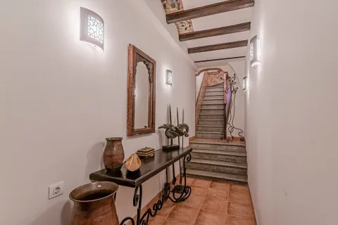 Купить квартиру в Барселона, Испания с 2 комнаты, № 1739 - фото 24