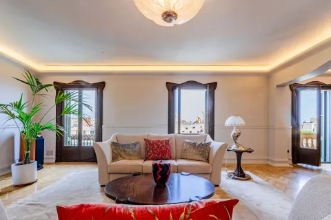 Купить квартиру в Барселона, Испания с 5 комнат, № 1745 - фото 26