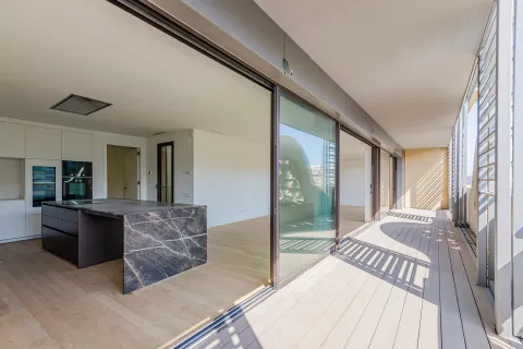 Купить квартиру в Барселона, Испания с 6 комнат, № 1742 - фото 5