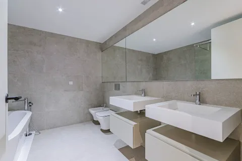 Купить квартиру в Барселона, Испания с 6 комнат, № 1742 - фото 21