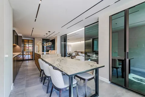 Купить квартиру в Барселона, Испания с 4 комнаты, № 1741 - фото 3