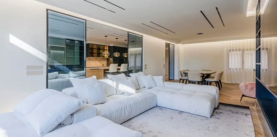 Квартира с 3 спальнями в Барселоне, Каталония, Испания № 1741