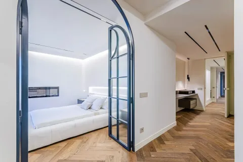 Купить квартиру в Барселона, Испания с 4 комнаты, № 1741 - фото 8