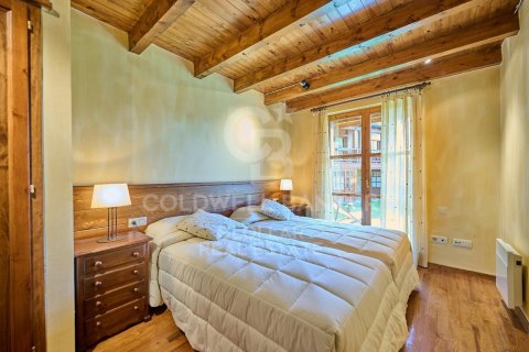 Купить триплекс в Герона, Испания с 4 спальни, 200м², № 5865 - фото 26