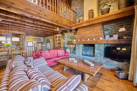 Купить триплекс в Герона, Испания с 4 спальни, 200м², № 5865 - фото 6