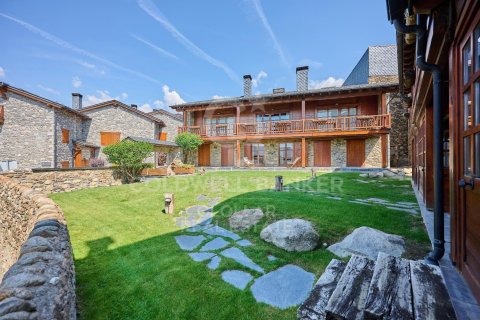 4 chambres triplex à vendre à Girona, Catalonia, Spain № 5865