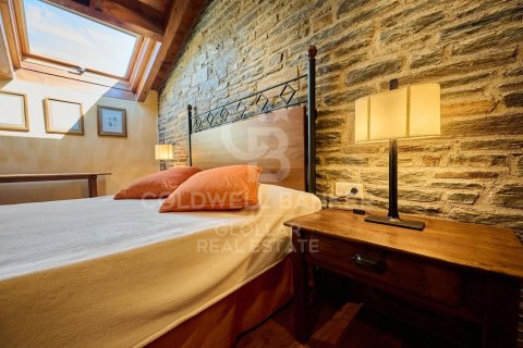 Купить триплекс в Герона, Испания с 4 спальни, 200м², № 5865 - фото 22