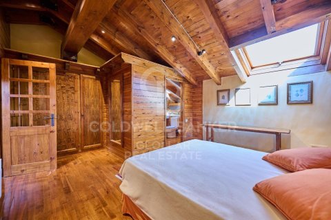 Купить триплекс в Герона, Испания с 4 спальни, 200м², № 5865 - фото 19