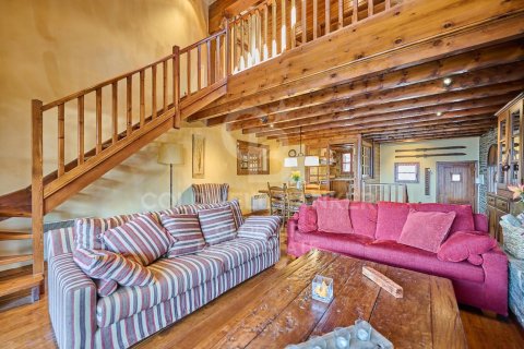 Купить триплекс в Герона, Испания с 4 спальни, 200м², № 5865 - фото 10