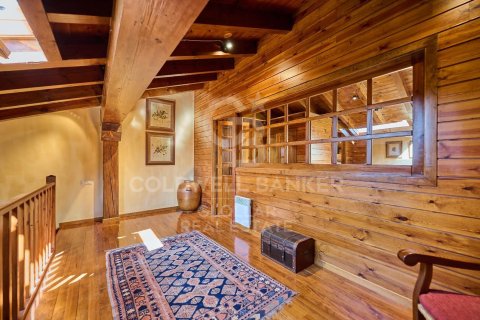 Купить триплекс в Герона, Испания с 4 спальни, 200м², № 5865 - фото 24