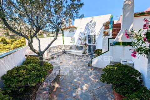 3 bedrooms house for sale in Cadaques, Girona, Catalonia, Spain № 5861 - photo 6