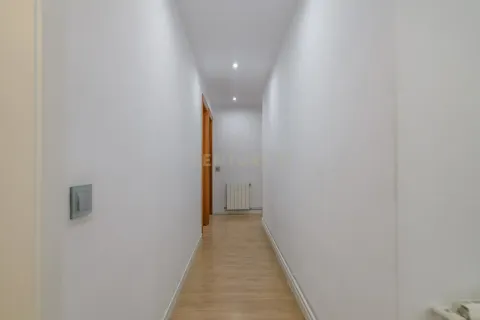 Apartamento de 3 dormitorios en venta en Sant Joan Despí, Barcelona, Cataluña, Spain № 6934 - foto 18
