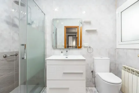 Сasa de 4 dormitorios en venta en Llica D'amunt, Barcelona, Cataluña, Spain № 6935 - foto 19