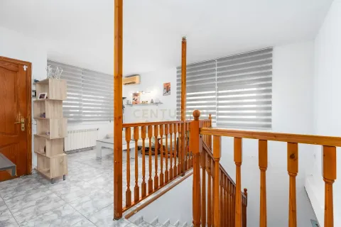 Сasa de 4 dormitorios en venta en Llica D'amunt, Barcelona, Cataluña, Spain № 6935 - foto 25
