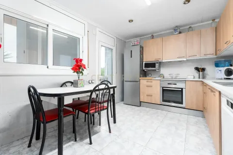 Сasa de 4 dormitorios en venta en Llica D'amunt, Barcelona, Cataluña, Spain № 6935 - foto 13