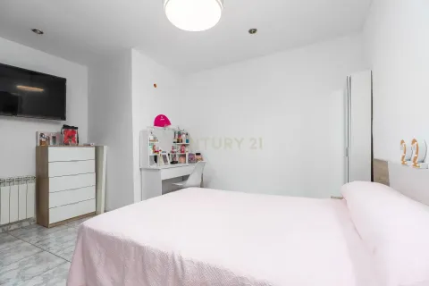 Сasa de 4 dormitorios en venta en Llica D'amunt, Barcelona, Cataluña, Spain № 6935 - foto 30