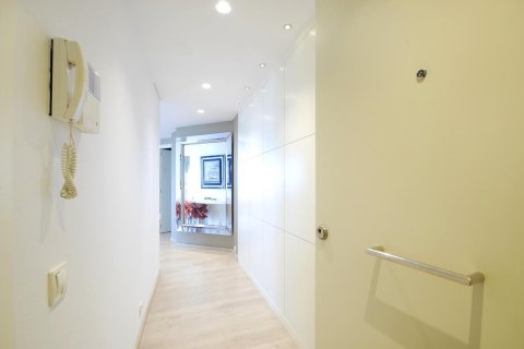 Купить квартиру в Барселона, Испания с 3 спальни, 176м², № 1124 - фото 12