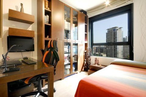 Купить квартиру в Барселона, Испания с 3 спальни, 176м², № 1124 - фото 24