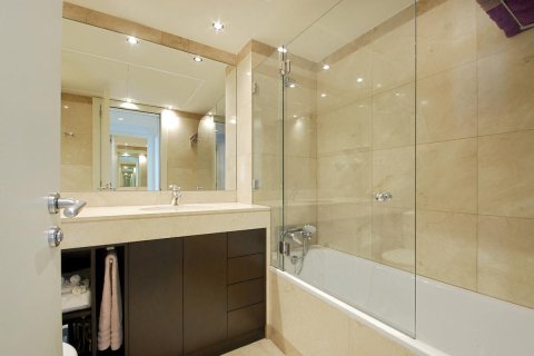 Купить квартиру в Барселона, Испания с 3 спальни, 176м², № 1124 - фото 27