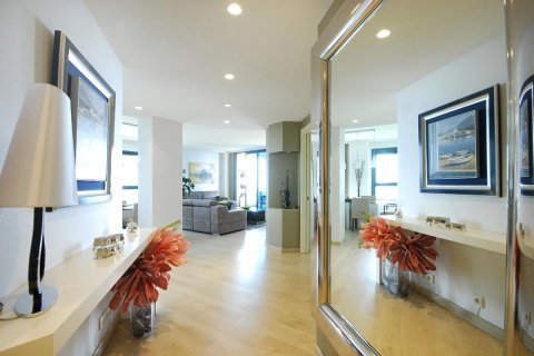 Купить квартиру в Барселона, Испания с 3 спальни, 176м², № 1124 - фото 13