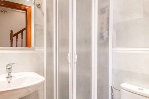 Купить квартиру в Барселона, Испания с 3 спальни, 121м², № 1123 - фото 19