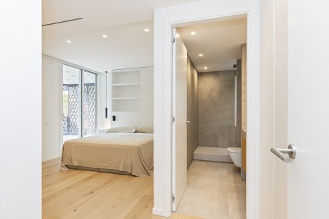 Купить квартиру в Барселона, Испания с 5 спален, 273м², № 1128 - фото 15