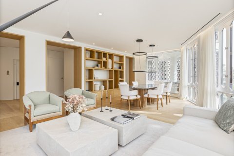 Купить квартиру в Барселона, Испания с 5 спален, 273м², № 1128 - фото 7