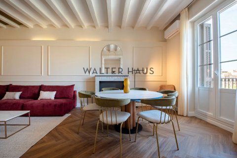 Квартира с 3 спальнями в Старый городе, Барселона, Каталония, Испания № 2226