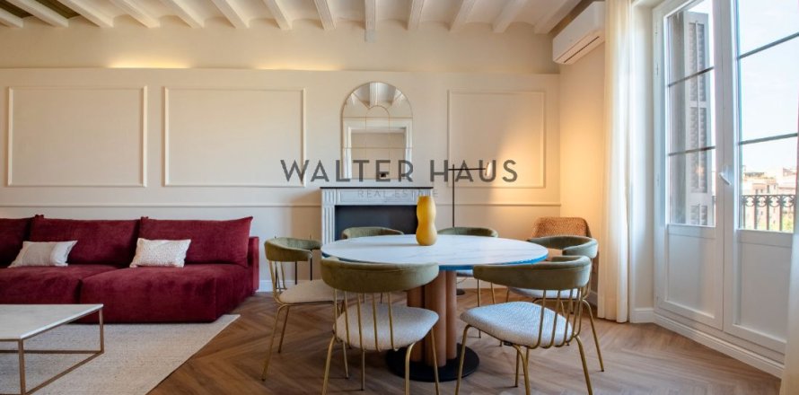 Квартира с 3 спальнями в Старый городе, Барселона, Каталония, Испания № 2226