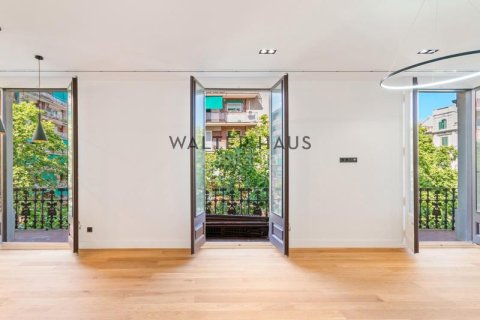 Купить квартиру в Эшампле, Испания с 4 спальни, 140м², № 2227 - фото 3