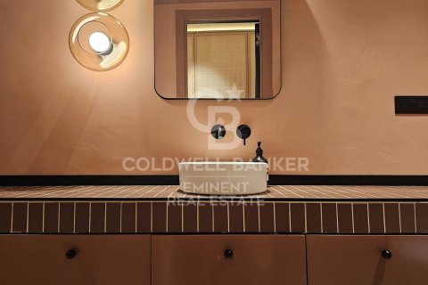 Apartamento de 2 dormitorios en venta en Barcelona, Cataluña, Spain № 5588 - foto 15