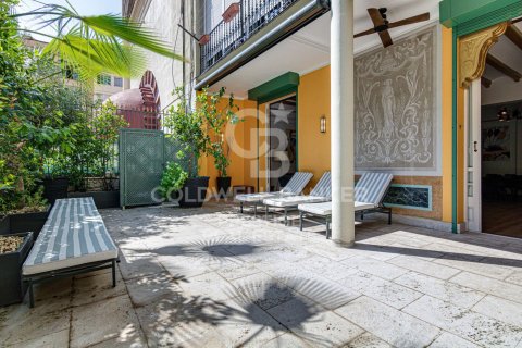 4 bedrooms apartment for sale in Barcelona, Catalonia, Spain № 5592 - photo 4