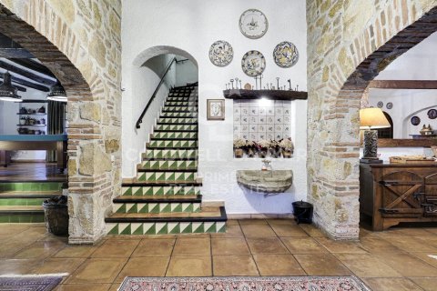 5 bedrooms house for sale in Caldes de Malavella, Girona, Catalonia, Spain № 5590 - photo 4