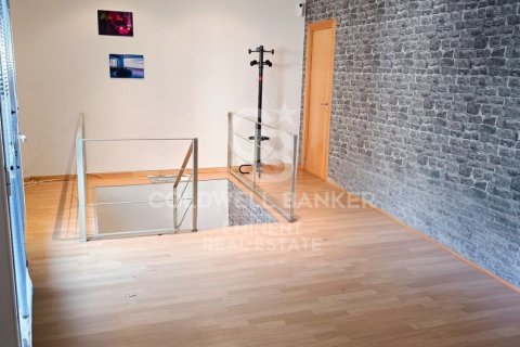 400 sq.m. commercial property for sale in Barcelona, Catalonia, Spain № 5591 - photo 4