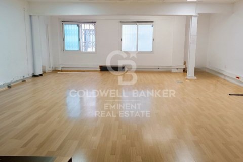 400 sq.m. commercial property for sale in Barcelona, Catalonia, Spain № 5591