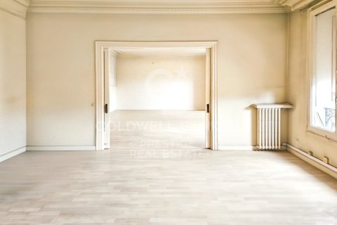 5 bedrooms apartment for sale in Barcelona, Catalonia, Spain № 5593 - photo 6